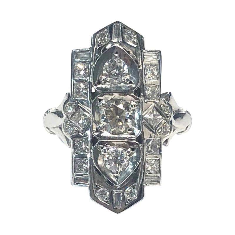 18 Carat White Gold Diamond Ring
