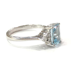 18 Carat White Gold Aquamarine and Diamond Ring
