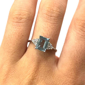 18 Carat White Gold Aquamarine and Diamond Ring